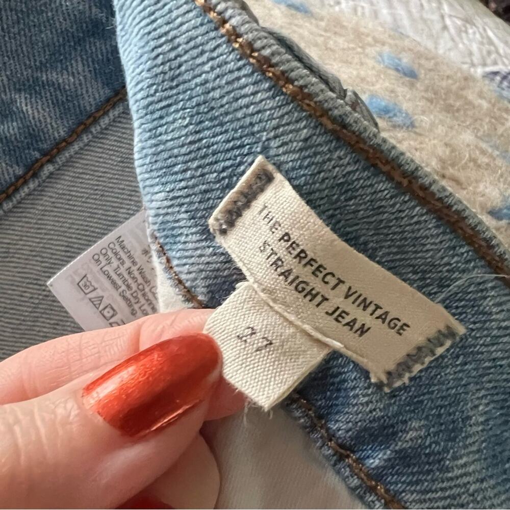 Madewell The Perfect Vintage Straight Jean in Danby Wash: Knee-Rip Edition - Picture 7 of 9